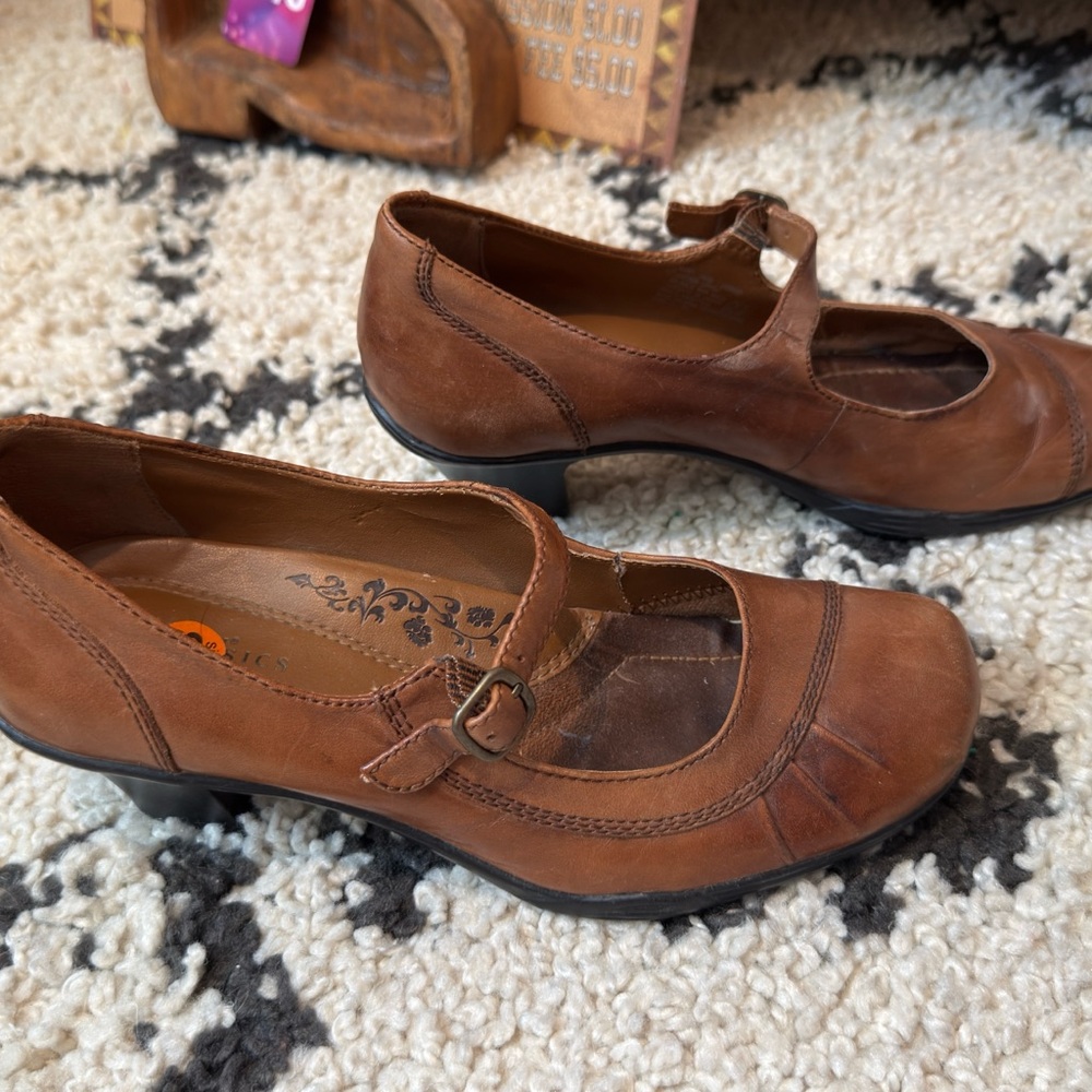 Earth Spirit Tan Leather Mary Jane Comfort Block Heels Size 8 1/2 - Picture 2 of 5